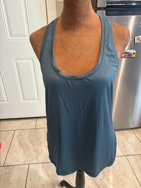 Yogalicious Slate Blue Scoop Neck Tank Top